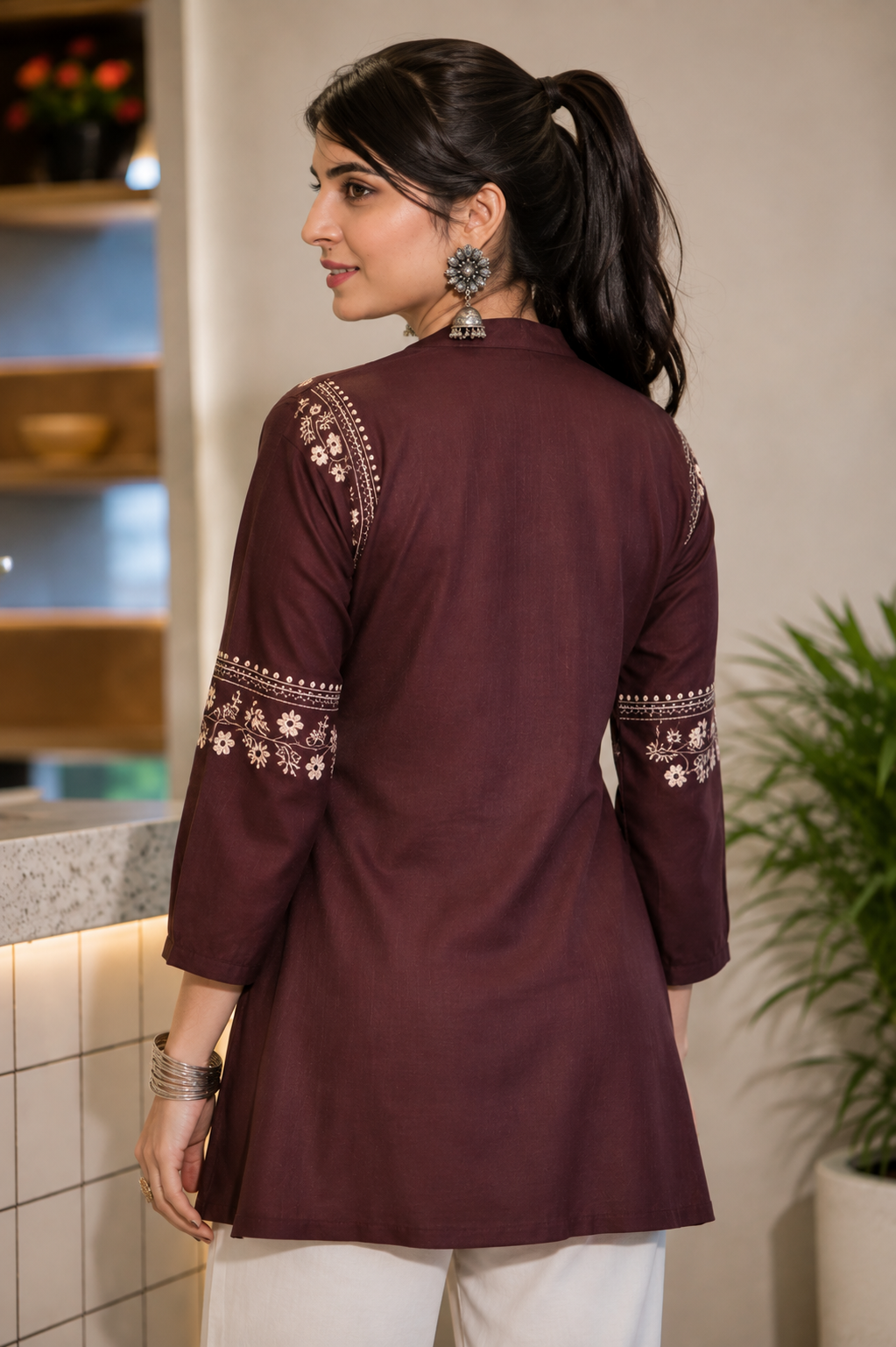 Women floral Embroidered mandarin collar top & tunic