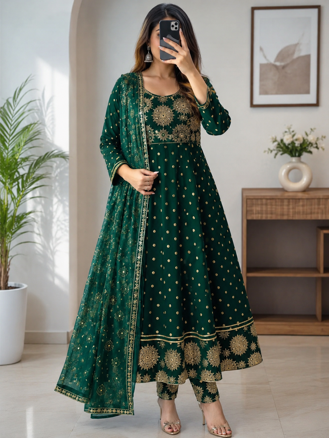 premium Anarkali Dupatta Set" Women's Printed "Anarkali Kurti" & Pant Dupatta Set