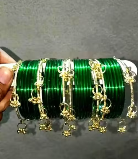 SAVAN GREEN SPECIAL KASHMIRI GHUNGROO NAG BANGLES