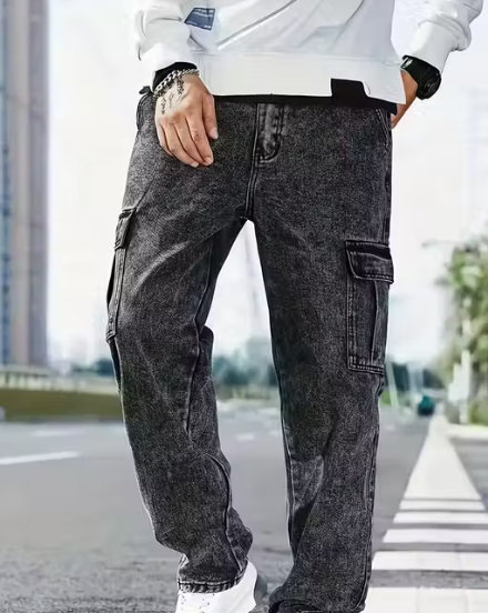 6 pocket cargo-fit jeans for mens